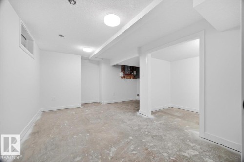 706 Burley Drive, Edmonton, AB - Indoor