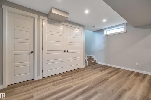 5223 43 Avenue, Leduc, AB - Indoor