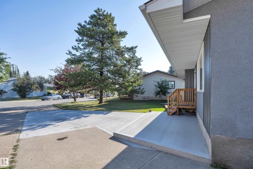 5223 43 Avenue, Leduc, AB - Outdoor