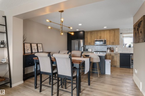 19220 27 Avenue, Edmonton, AB - Indoor