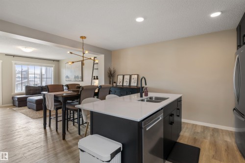 19220 27 Avenue, Edmonton, AB - Indoor