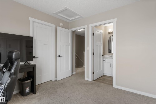 19220 27 Avenue, Edmonton, AB - Indoor