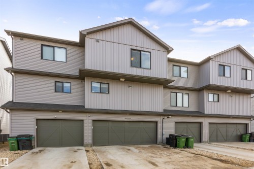 19220 27 Avenue, Edmonton, AB - Outdoor