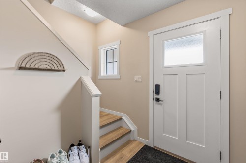 19220 27 Avenue, Edmonton, AB - Indoor Photo Showing Other Room