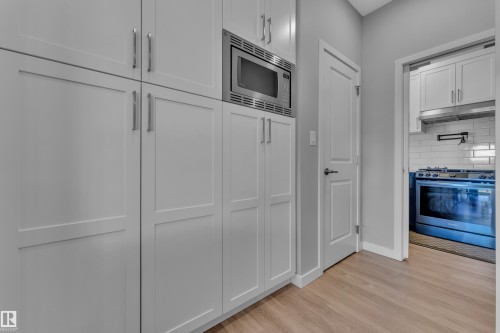 4135 Hawthorn Crest, Edmonton, AB - Indoor