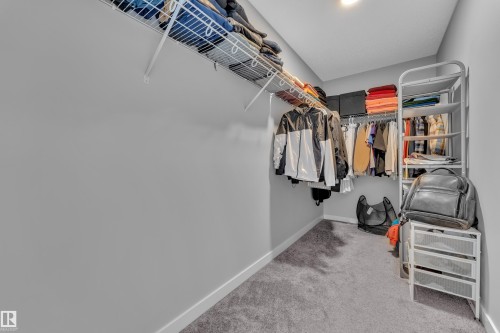 4135 Hawthorn Crest, Edmonton, AB - Indoor With Storage