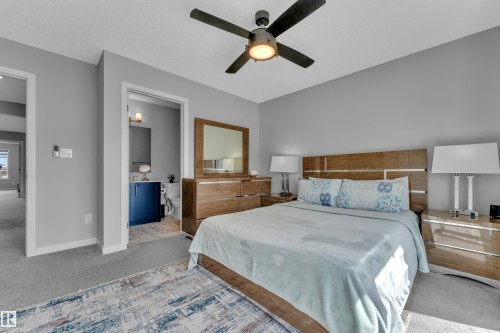 4135 Hawthorn Crest, Edmonton, AB - Indoor Photo Showing Bedroom