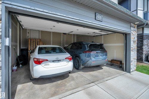4135 Hawthorn Crest, Edmonton, AB -  With Exterior