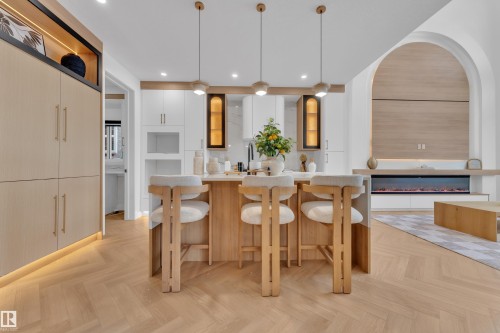 8458 Mayday Link, Edmonton, AB - Indoor Photo Showing Dining Room