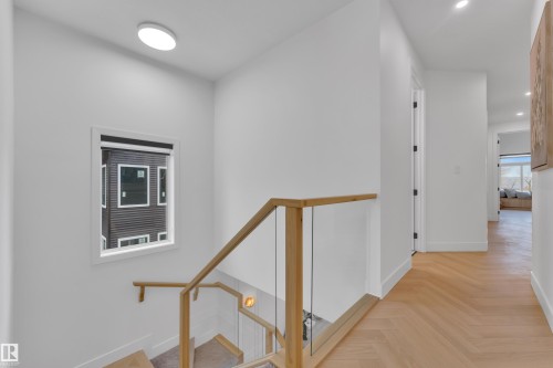 8458 Mayday Link, Edmonton, AB - Indoor Photo Showing Other Room