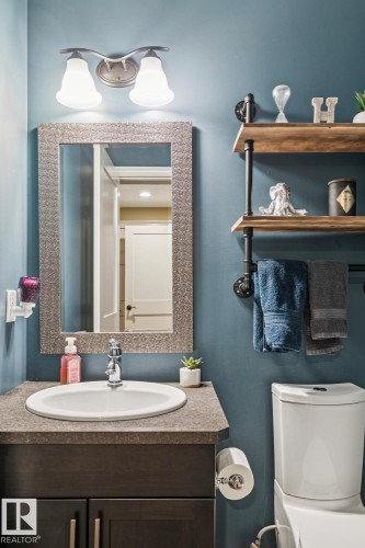 3673 Atkinson Loop, Edmonton, AB - Indoor Photo Showing Bathroom