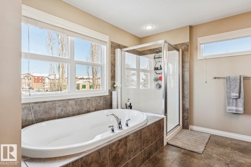 3673 Atkinson Loop, Edmonton, AB - Indoor Photo Showing Bathroom