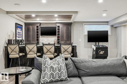 3673 Atkinson Loop, Edmonton, AB - Indoor Photo Showing Living Room