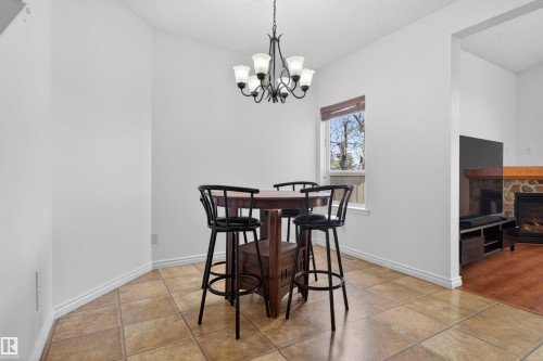 9014 166 Avenue, Edmonton, AB - Indoor Photo Showing Dining Room