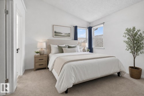 9014 166 Avenue, Edmonton, AB - Indoor Photo Showing Bedroom