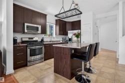 9014 166 Avenue  Edmonton, AB T5Z 3H5