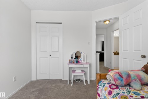 9014 166 Avenue, Edmonton, AB - Indoor Photo Showing Bedroom