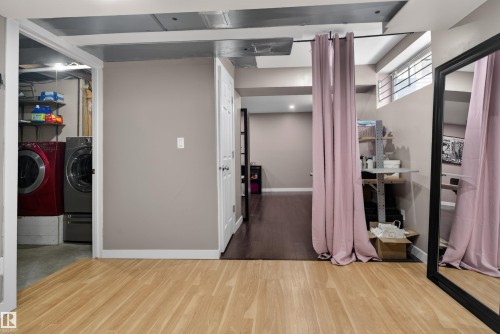 9014 166 Avenue, Edmonton, AB - Indoor Photo Showing Other Room