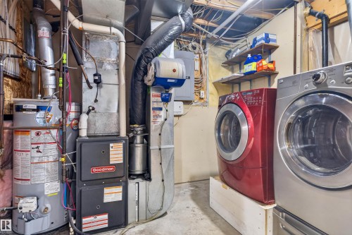 9014 166 Avenue, Edmonton, AB - Indoor Photo Showing Laundry Room