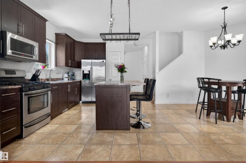 9014 166 Avenue, Edmonton, AB - Indoor