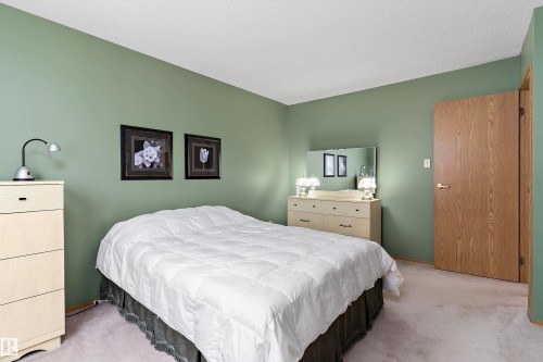 17404 Callingwood Road, Edmonton, AB - Indoor Photo Showing Bedroom