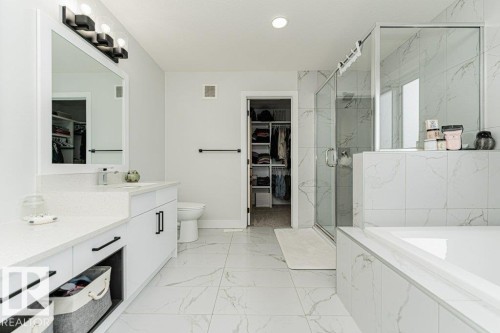 74 Ellice Bend, Fort Saskatchewan, AB - Indoor Photo Showing Bathroom