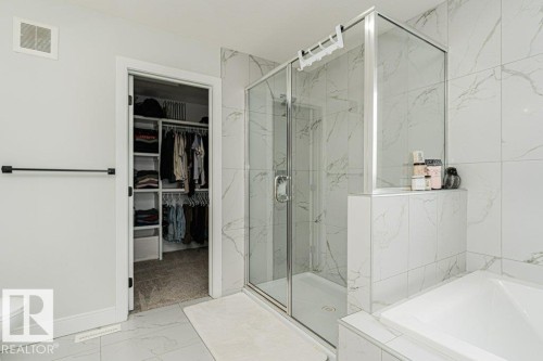 74 Ellice Bend, Fort Saskatchewan, AB - Indoor Photo Showing Bathroom