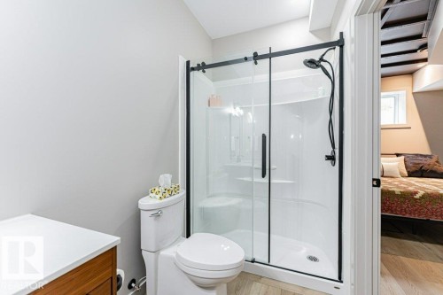 74 Ellice Bend, Fort Saskatchewan, AB - Indoor Photo Showing Bathroom