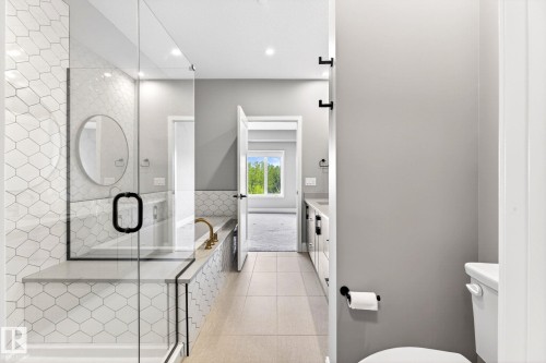 207 7463 May Common, Edmonton, AB - Indoor Photo Showing Bathroom