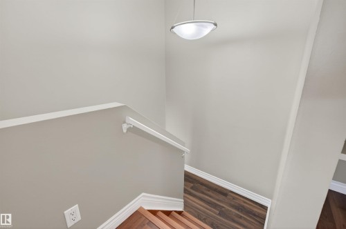 8 14105 82 Street, Edmonton, AB - Indoor