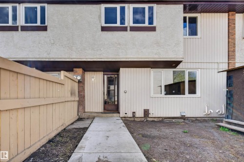 8 14105 82 Street  Edmonton, AB T5E 2V7