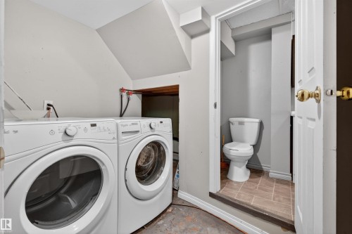 8 14105 82 Street, Edmonton, AB - Indoor Photo Showing Laundry Room