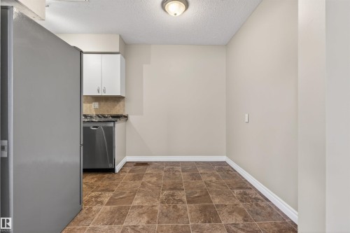 8 14105 82 Street, Edmonton, AB - Indoor Photo Showing Other Room