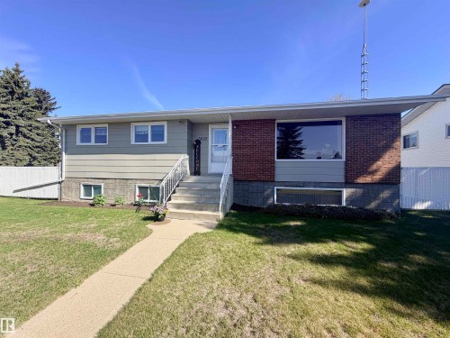 5622 52 Avenue  St. Paul Town, AB T0A 3A1