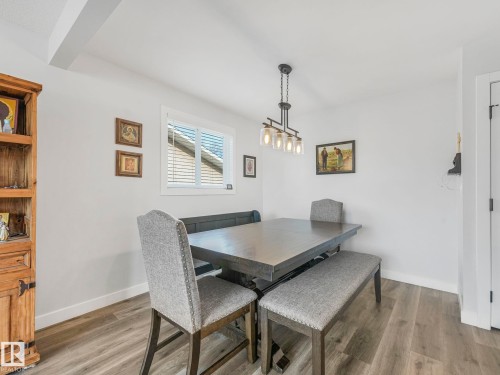 7336 149A Avenue, Edmonton, AB - Indoor Photo Showing Dining Room