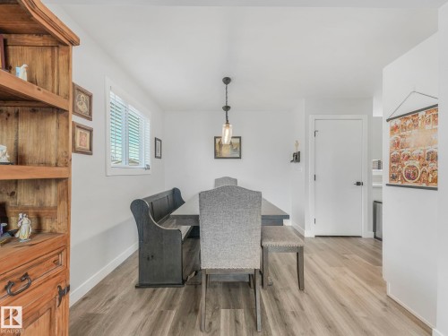 7336 149A Avenue, Edmonton, AB - Indoor Photo Showing Dining Room