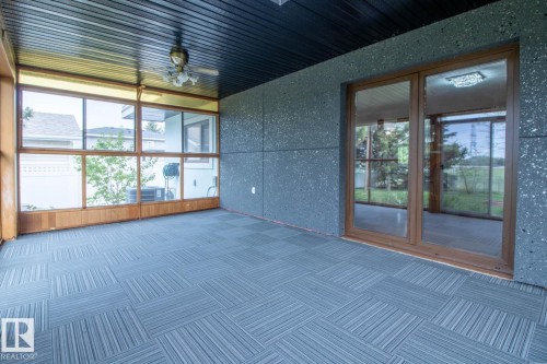 7007 10 Avenue, Edmonton, AB - Indoor Photo Showing Other Room