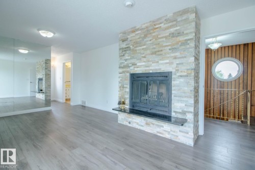 7007 10 Avenue, Edmonton, AB - Indoor With Fireplace
