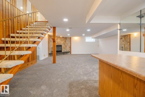 7007 10 Avenue, Edmonton, AB - Indoor Photo Showing Other Room
