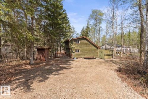 402, 11121 TWP ROAD 595  Rural St. Paul County, AB T0A 0C0