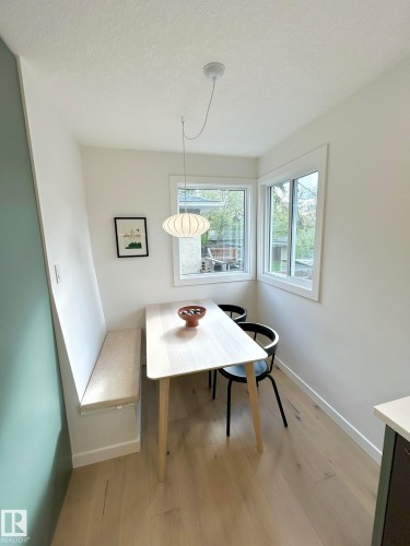8516 64 Avenue, Edmonton, AB - Indoor Photo Showing Other Room