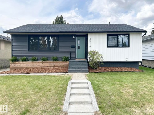 8516 64 Avenue, Edmonton, AB - Outdoor