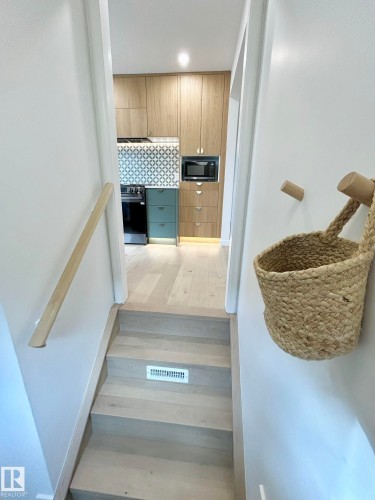 8516 64 Avenue, Edmonton, AB - Indoor Photo Showing Other Room