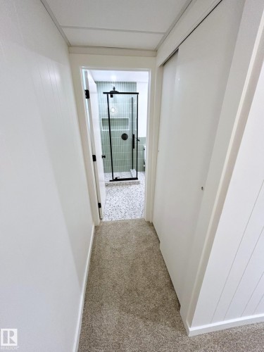 8516 64 Avenue, Edmonton, AB - Indoor Photo Showing Other Room