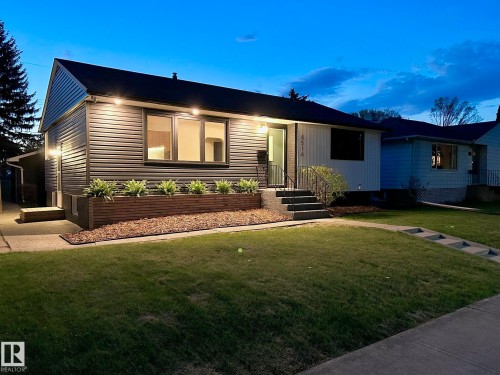 8516 64 Avenue, Edmonton, AB - Outdoor