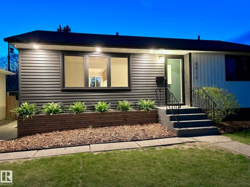 8516 64 Avenue, Edmonton, AB - Outdoor