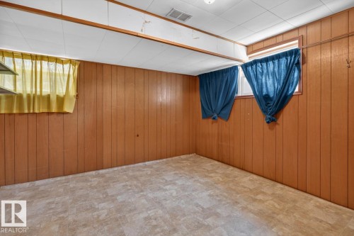 8326 81 Avenue, Edmonton, AB - Indoor Photo Showing Other Room