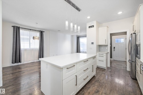 14026 101A Avenue, Edmonton, AB - Indoor Photo Showing Kitchen With Upgraded Kitchen