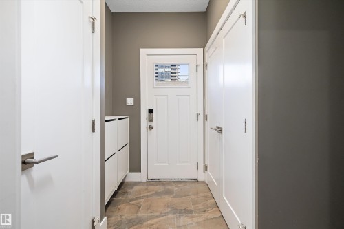 14026 101A Avenue, Edmonton, AB - Indoor Photo Showing Other Room