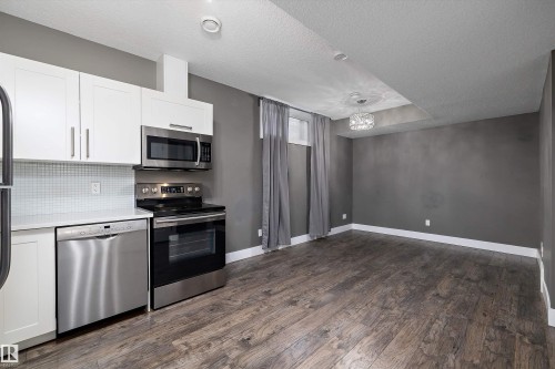 14026 101A Avenue, Edmonton, AB - Indoor Photo Showing Kitchen